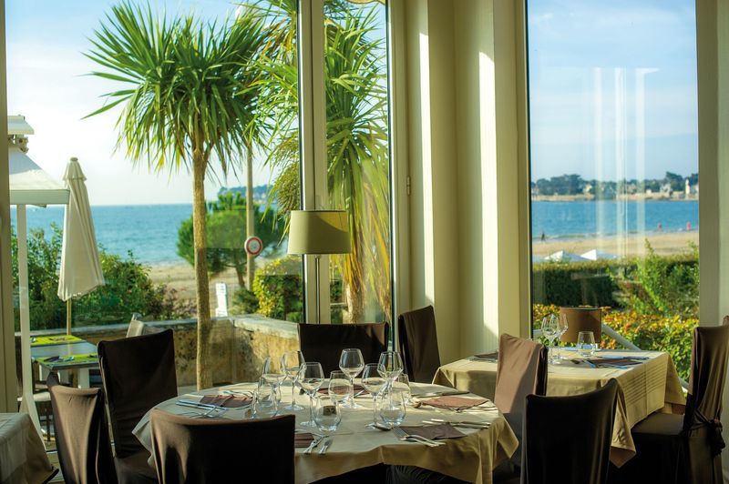 Hotel Bleues Caroline 3*