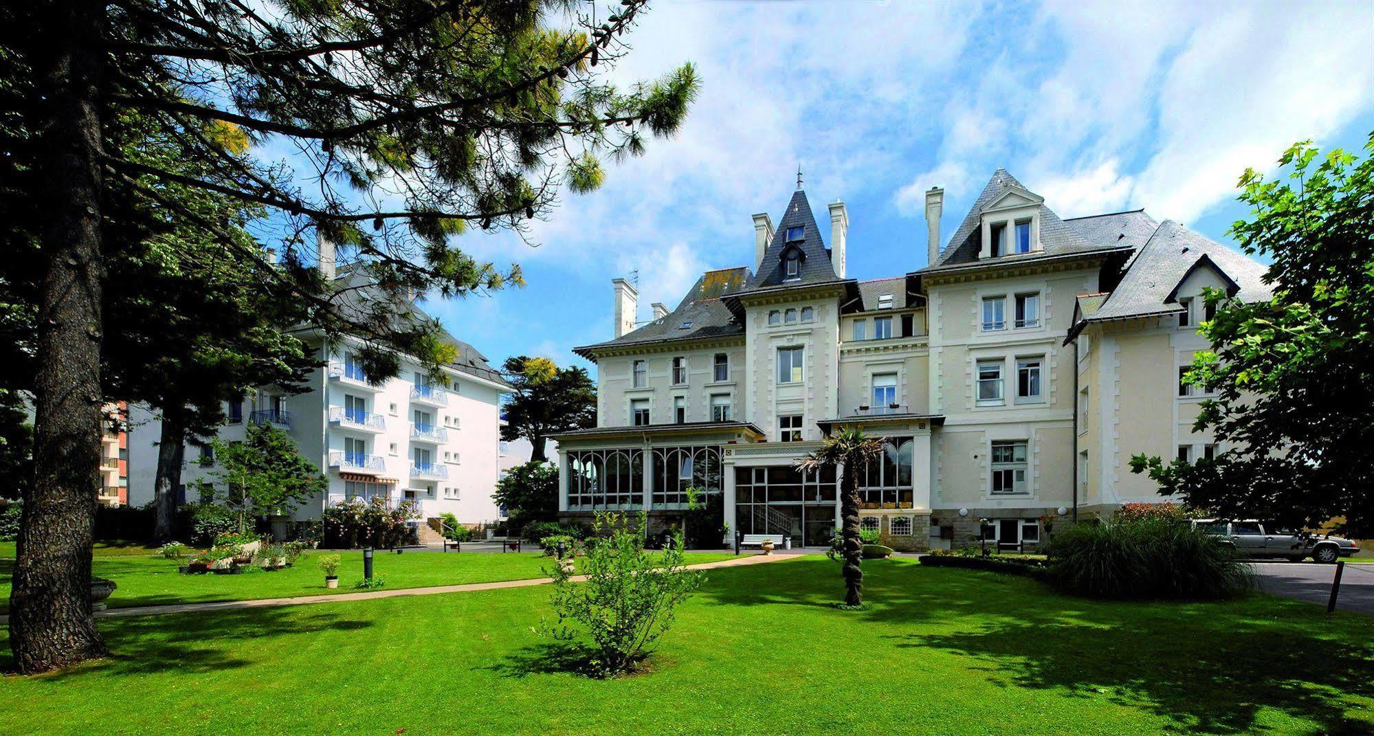 Hotel Bleues Caroline 3*